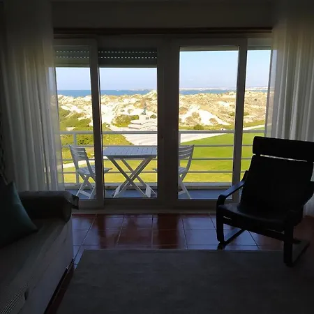 Seashore Apartament *